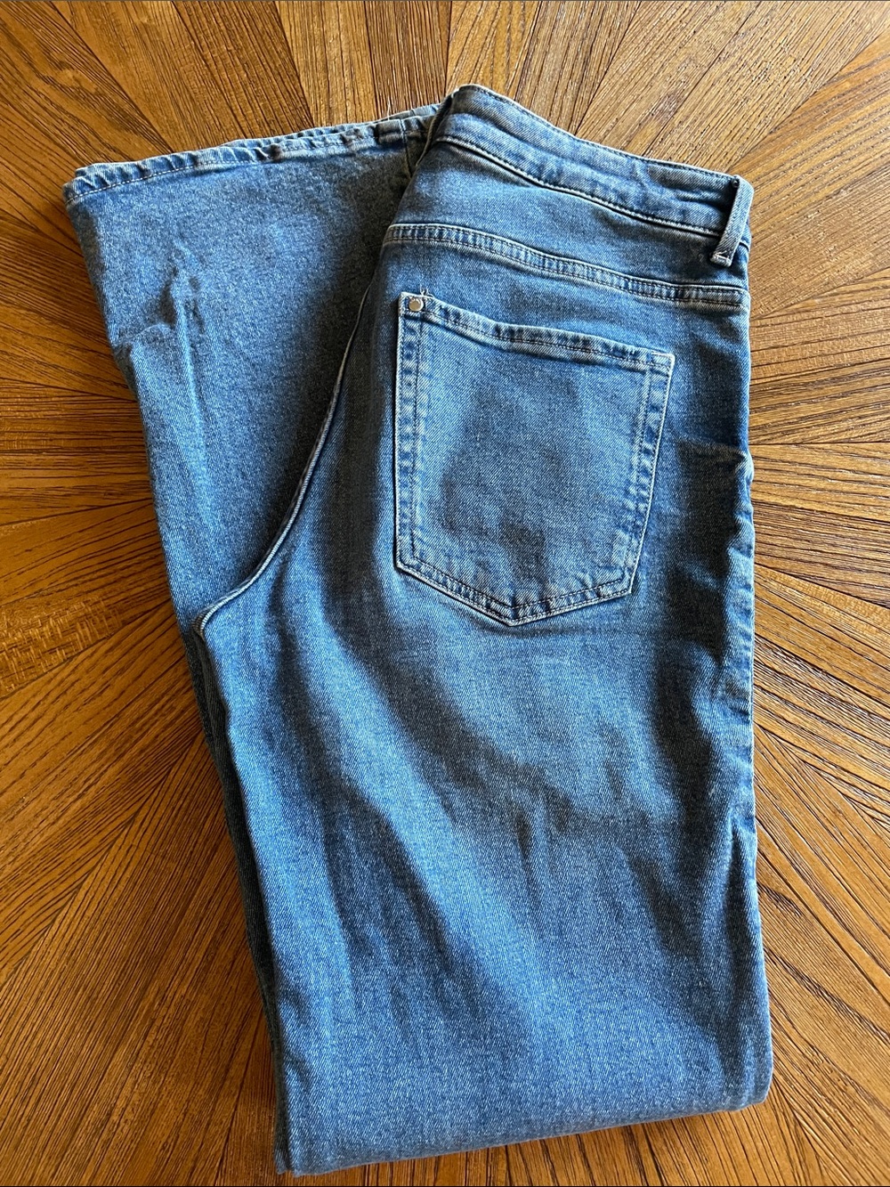 Source Unknown Women’s Boot Cut Jeans in Mid Blue